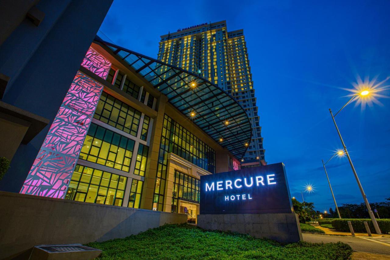 Mercure Living Путраджая Экстерьер фото Mercure Hotel, Johor