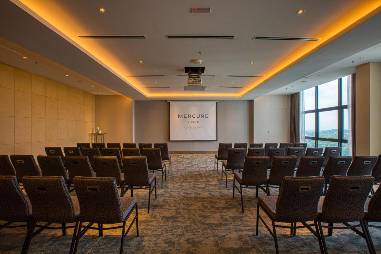 Mercure Living Путраджая Экстерьер фото Meeting room