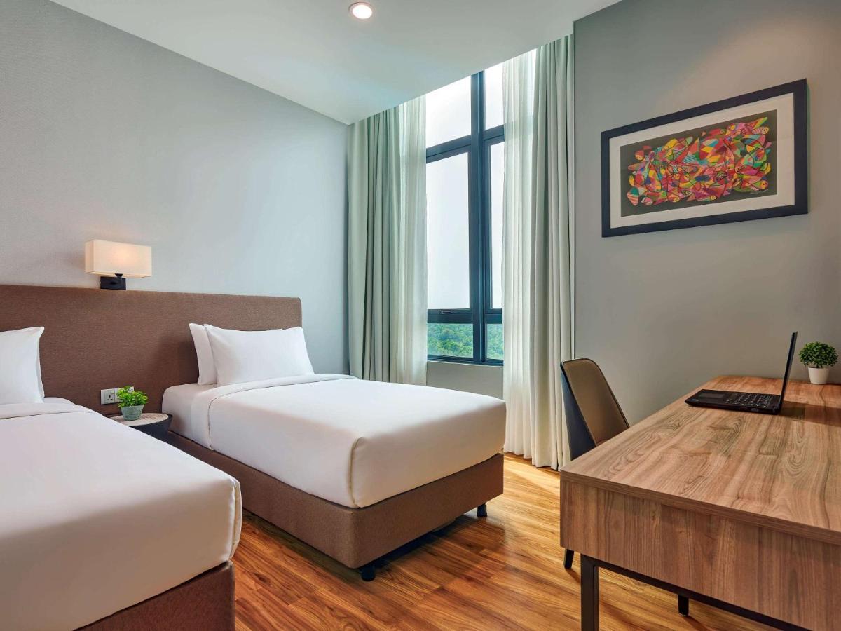 Mercure Living Путраджая Экстерьер фото Deluxe Room